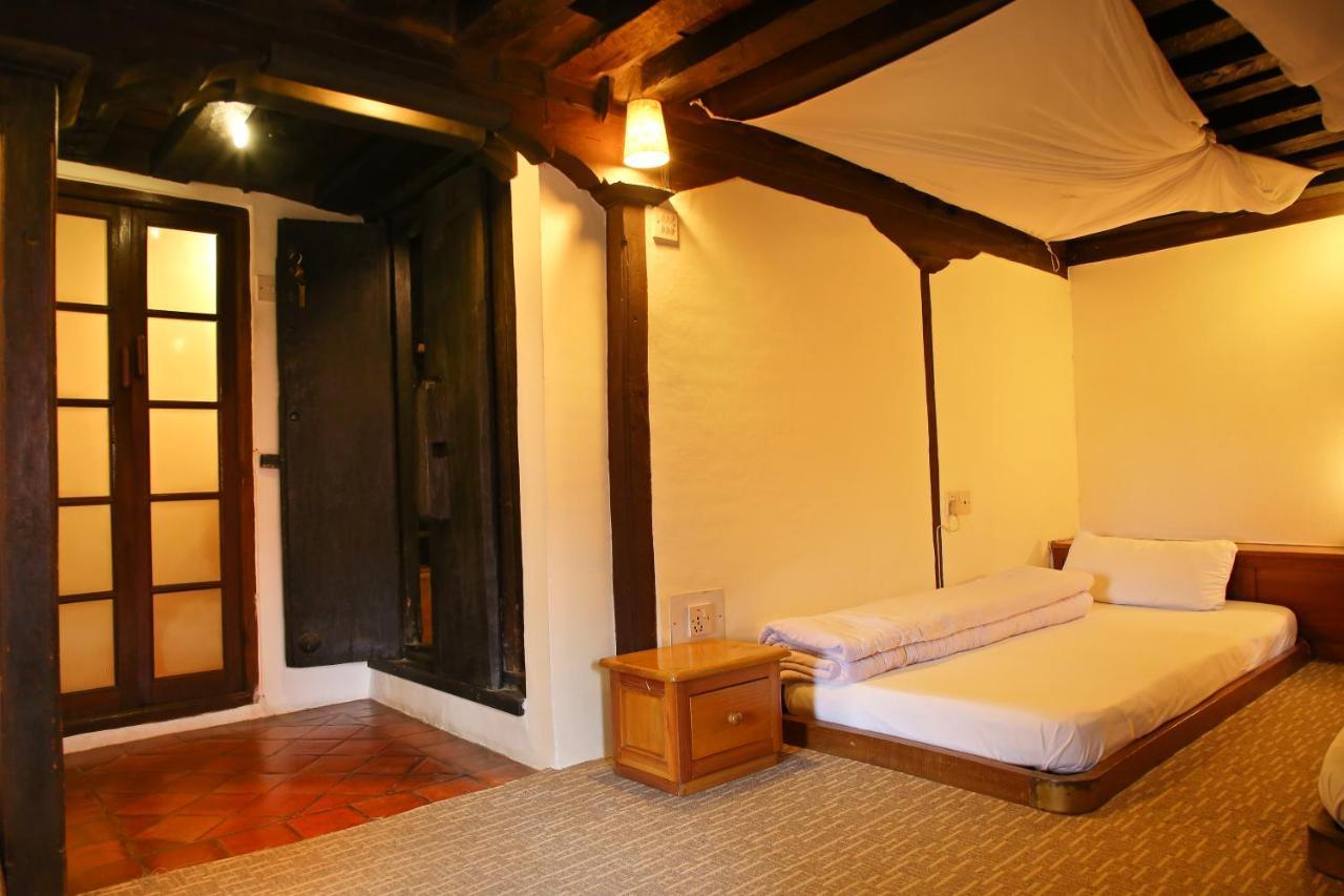 Newa Chen Historic House Unesco Lalitpur Exterior foto