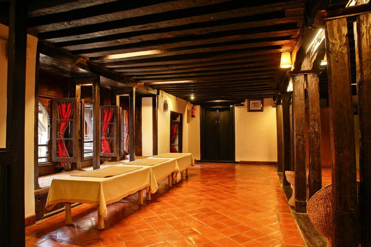 Newa Chen Historic House Unesco Lalitpur Exterior foto